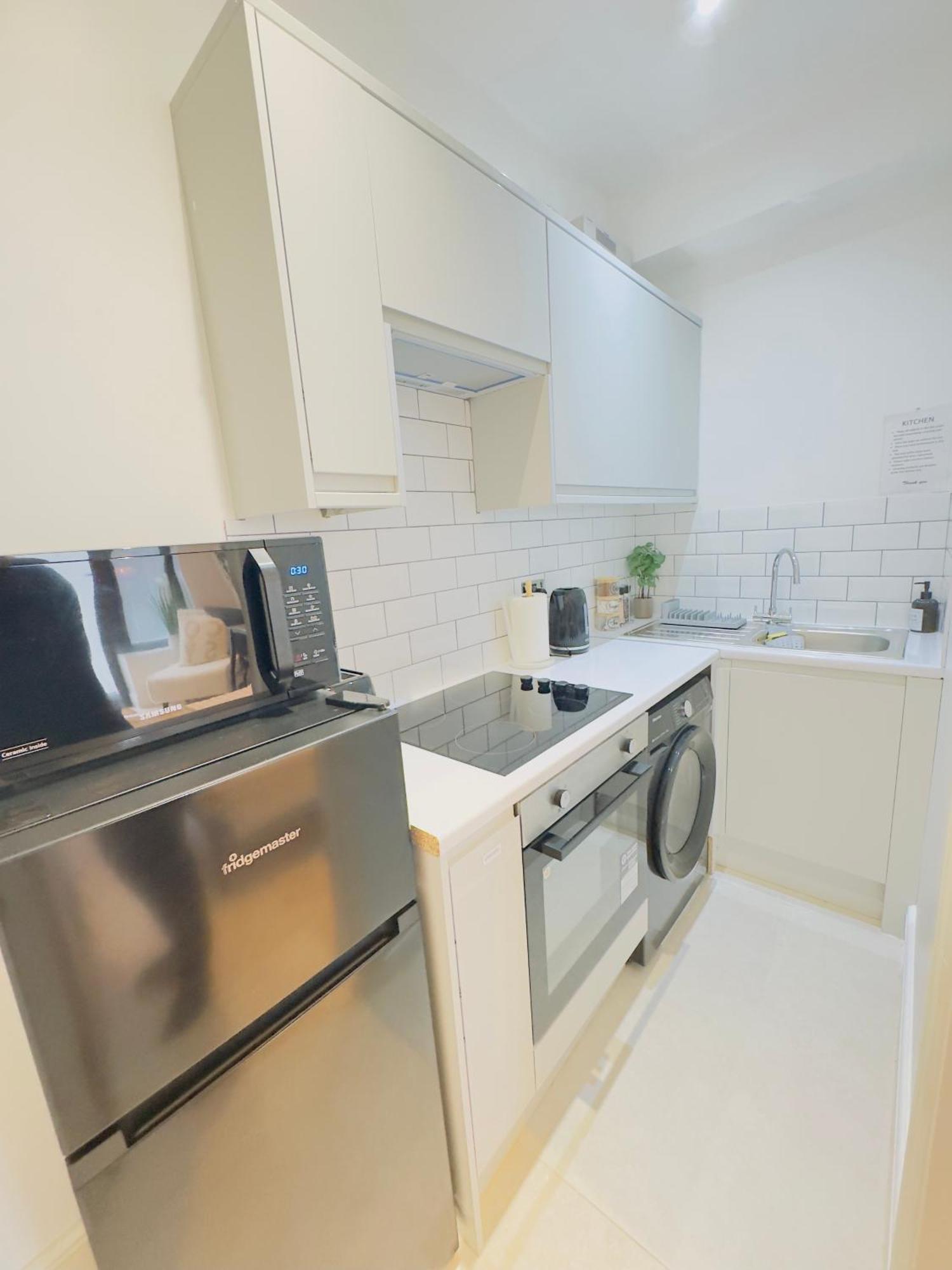 Chic E10 Apartment London